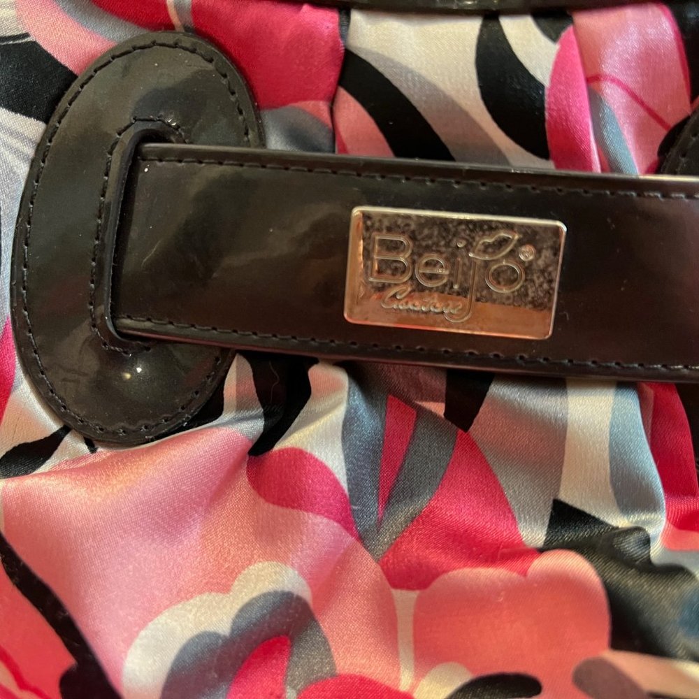Beijo Purse - Picture 2 of 7